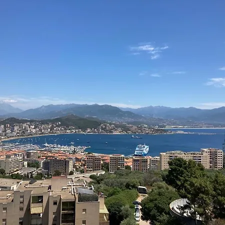 Magnifique T2 - Vue - Ajaccio - Tres Bon Emplacement * Ajaccio (Corsica)