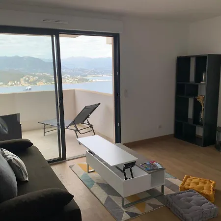 Magnifique T2 - Vue - Ajaccio - Tres Bon Emplacement * Ajaccio (Corsica)